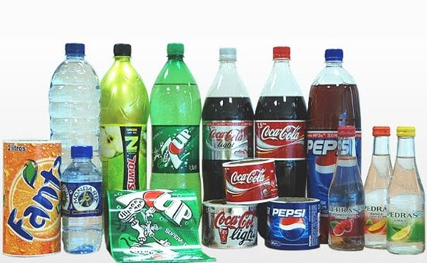 O consumo de refrigerantes está intimamente ligado ao aumento do peso