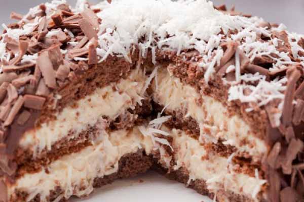 bolo de coco com chocolate prestigio pode ser uma das receitas com whey protein