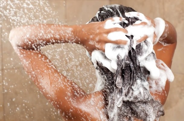 5 dicas para evitar danos do calor em seus cabelos