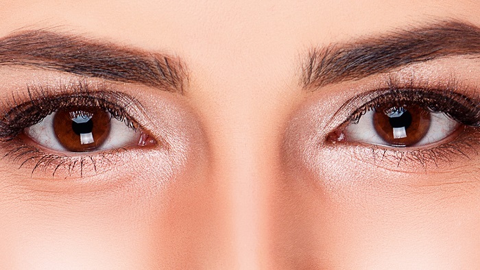 Descubra quatro maneiras de acabar com as olheiras