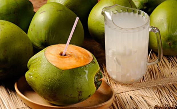 Água de coco só faz bem Água de coco só faz bem