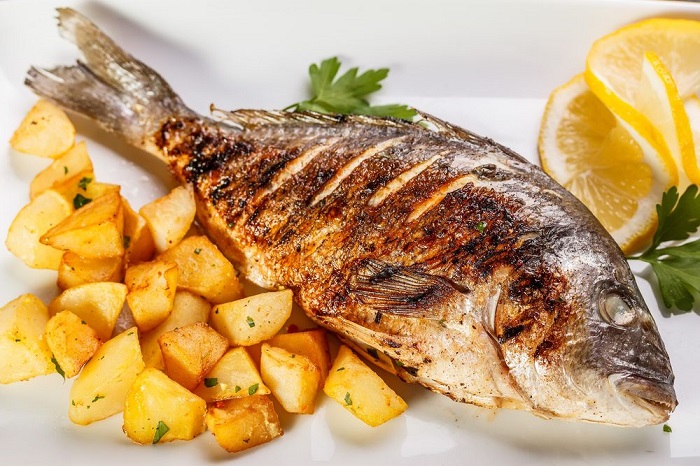 Fritar o peixe não faz bem a saúde, entenda